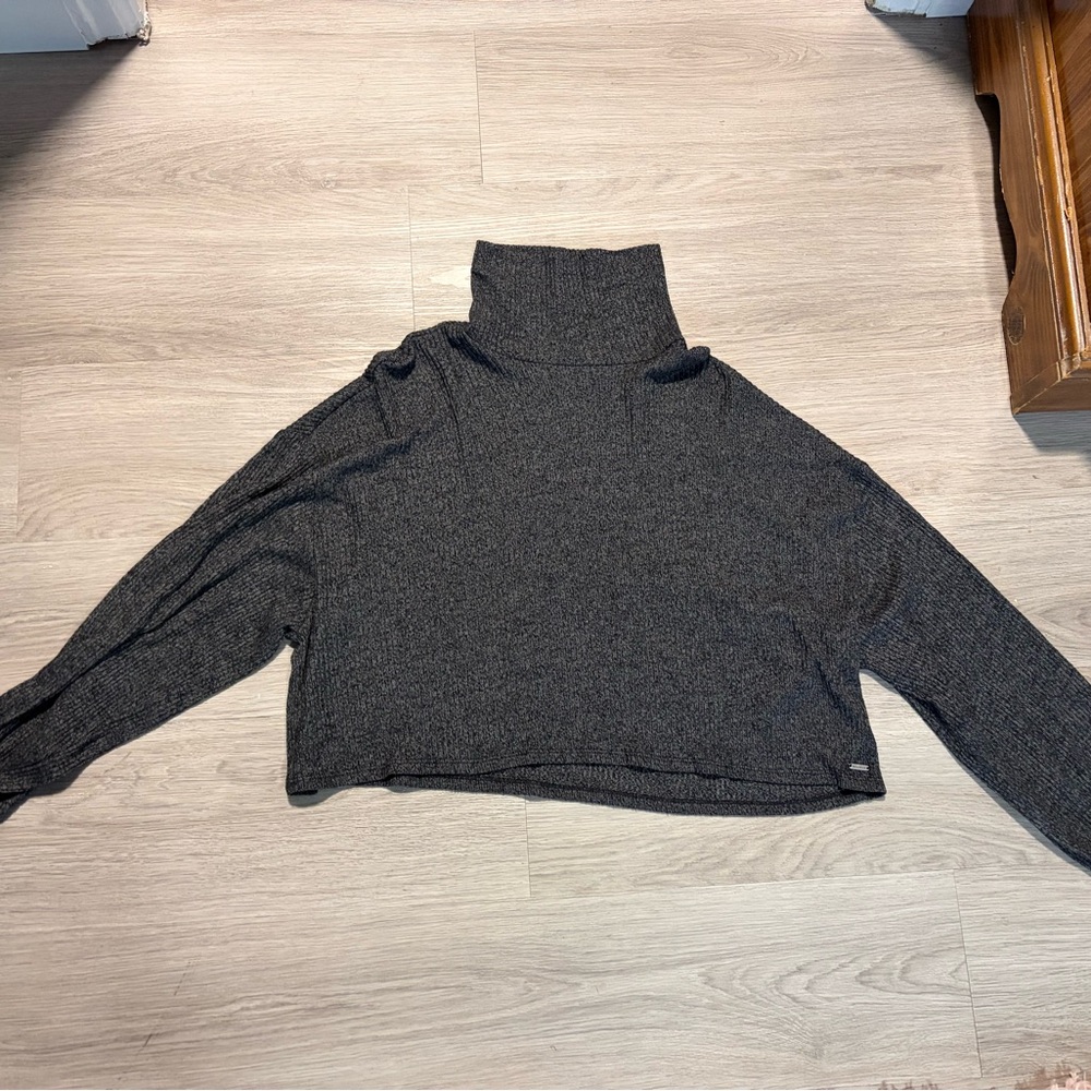 Hollister Charcoal Gray Turtleneck Sweater Cropped